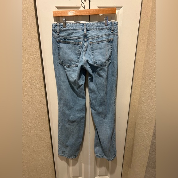 NWT Zara Jeans Low Rise Straight Fit Leg , size 4 - Picture 3 of 6